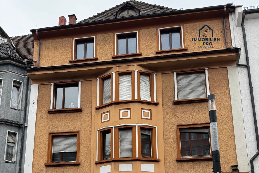 Wohnflächen mit Entwicklungspotenzial / ca. 460 m² – 3 Etagen + DG – zentral in Singen – Bild 1